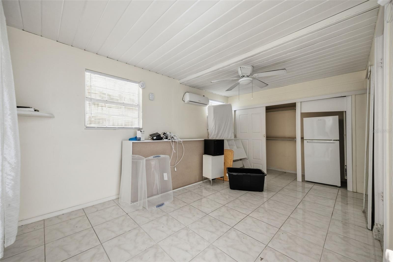 6812 N THATCHER AVE, TAMPA, FL, 33614
