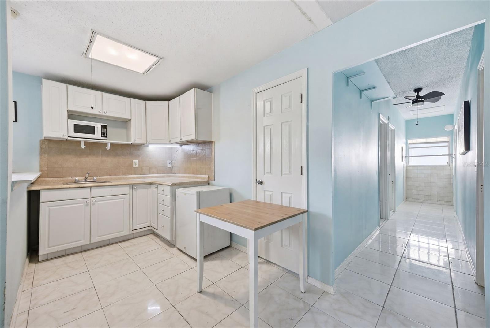 6812 N THATCHER AVE, TAMPA, FL, 33614