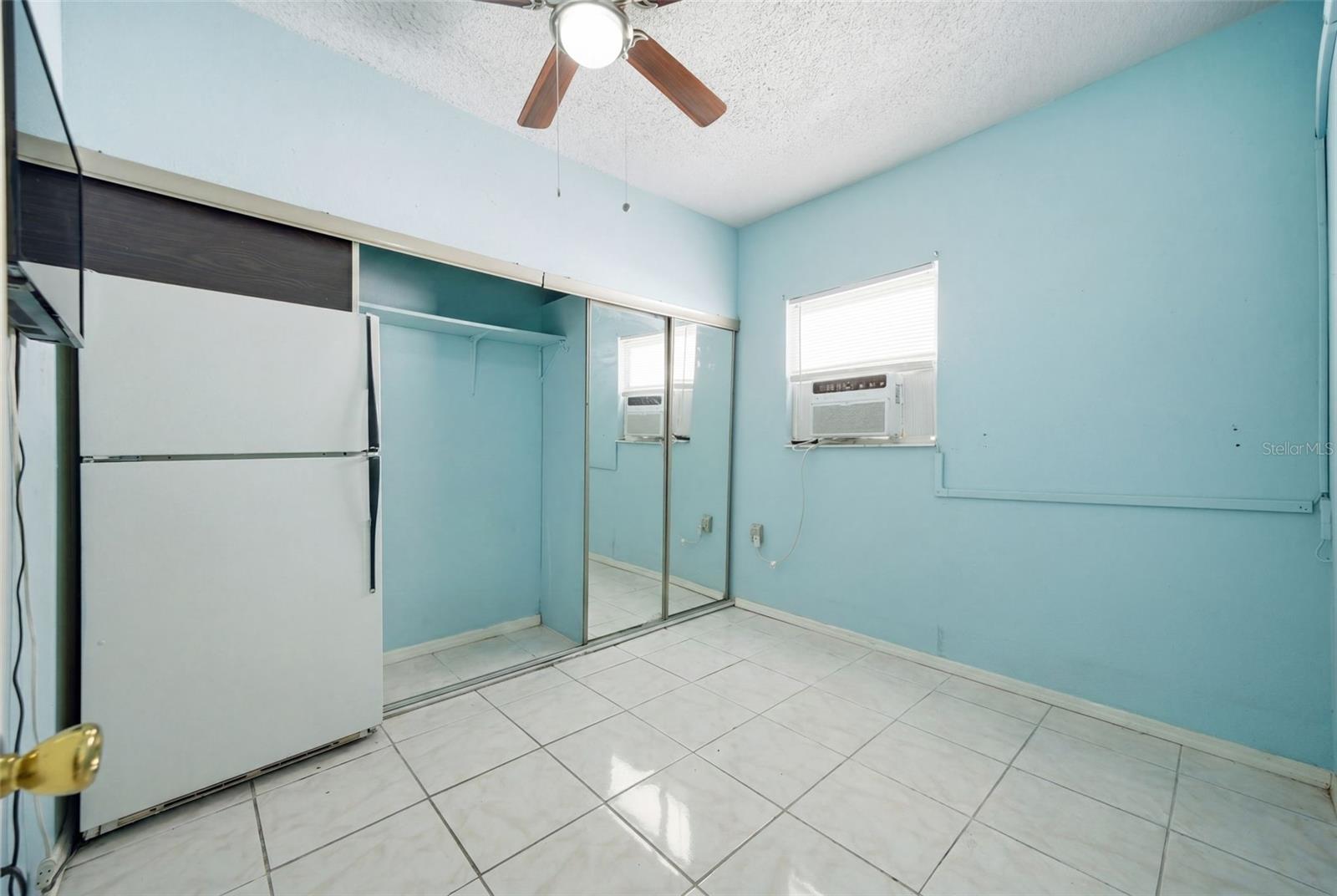 6812 N THATCHER AVE, TAMPA, FL, 33614