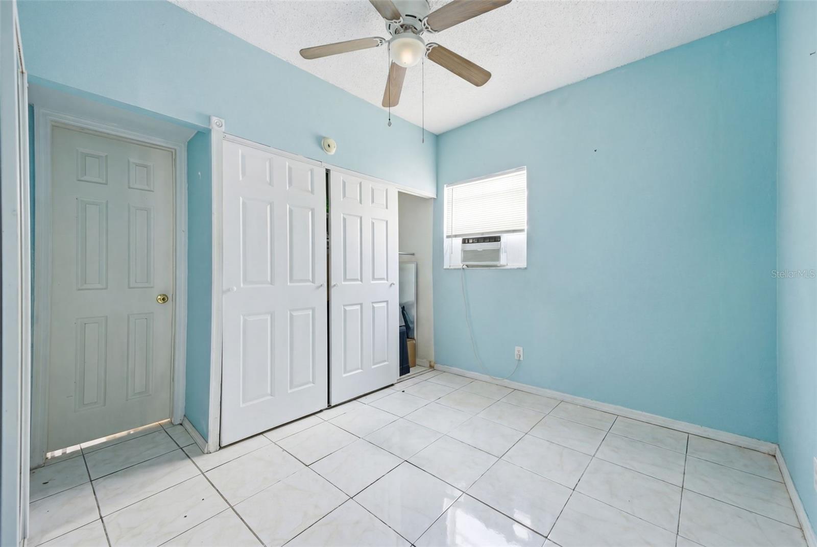 6812 N THATCHER AVE, TAMPA, FL, 33614