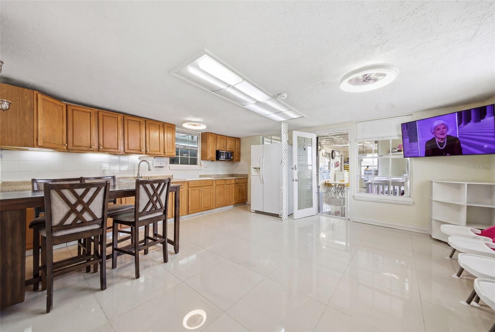 6812 N THATCHER AVE, TAMPA, FL, 33614