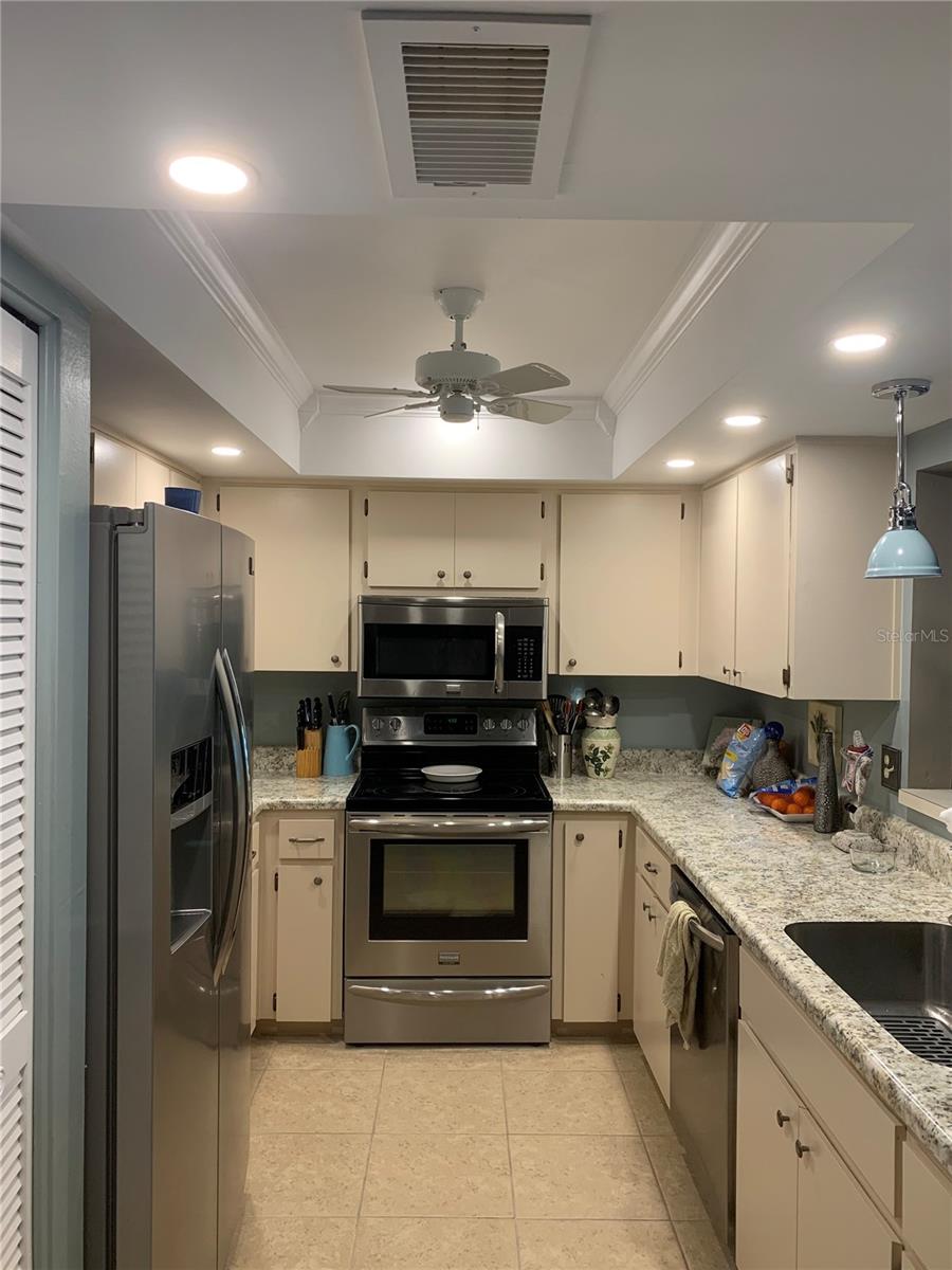 8161 BRADDOCK CIR #1, PORT RICHEY, FL, 34668