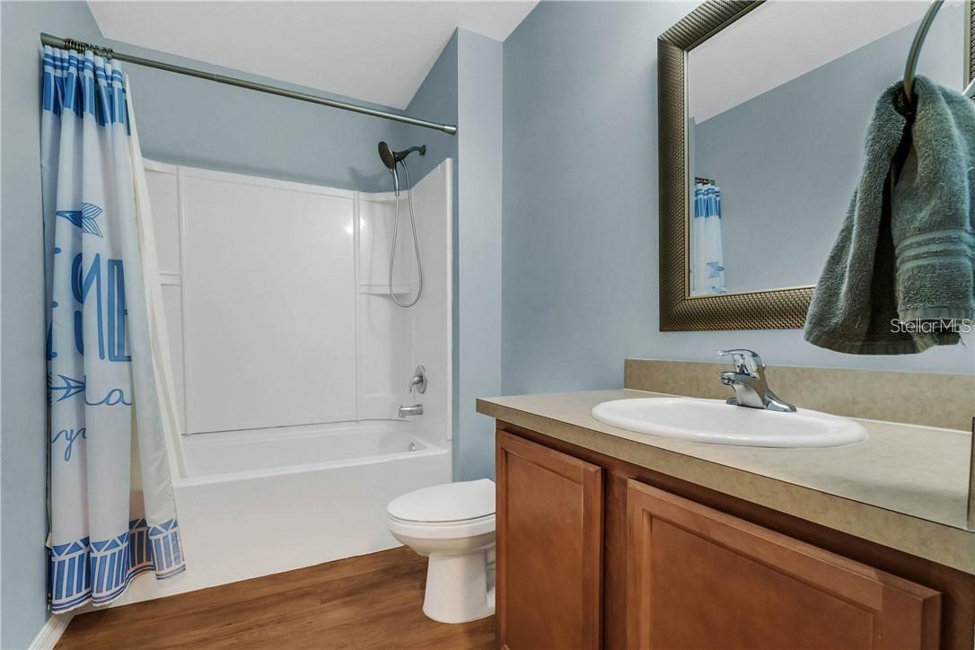 431 MIDWAY AVE, MASCOTTE, FL, 34753