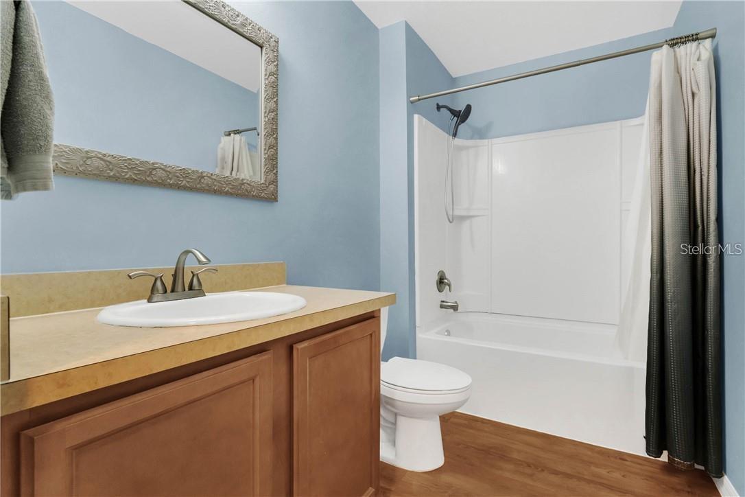431 MIDWAY AVE, MASCOTTE, FL, 34753