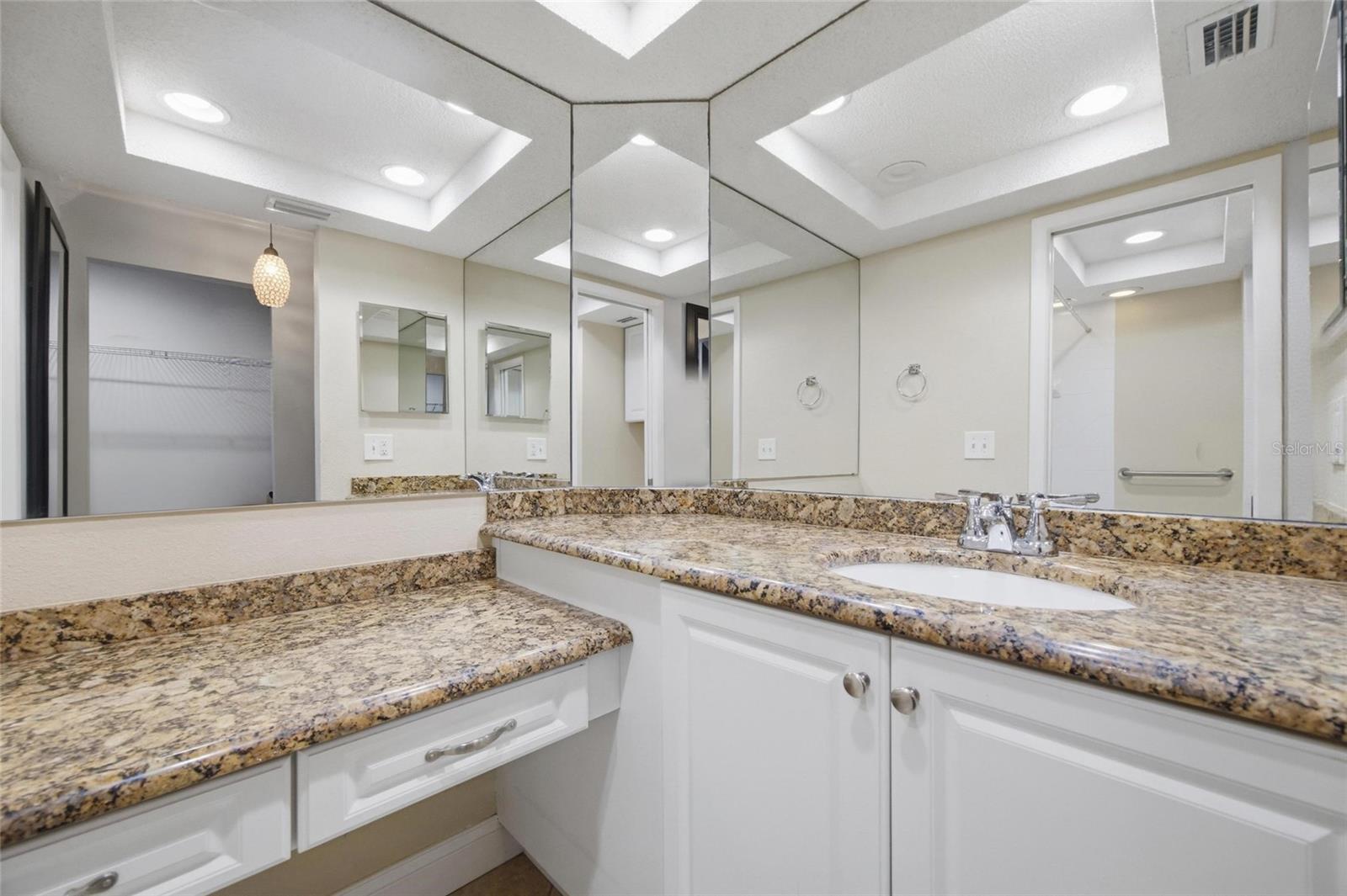 2447 GROVE RIDGE DR, PALM HARBOR, FL, 34683