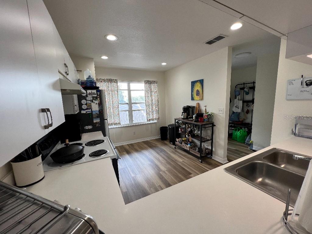 9485 HAMLIN BLVD #8, SEMINOLE, FL, 33776