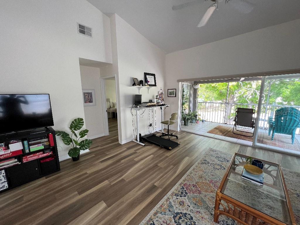 9485 HAMLIN BLVD #8, SEMINOLE, FL, 33776