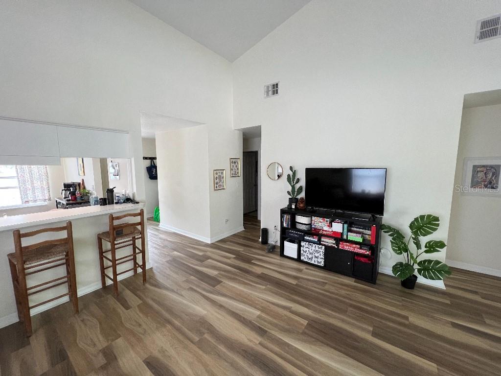 9485 HAMLIN BLVD #8, SEMINOLE, FL, 33776