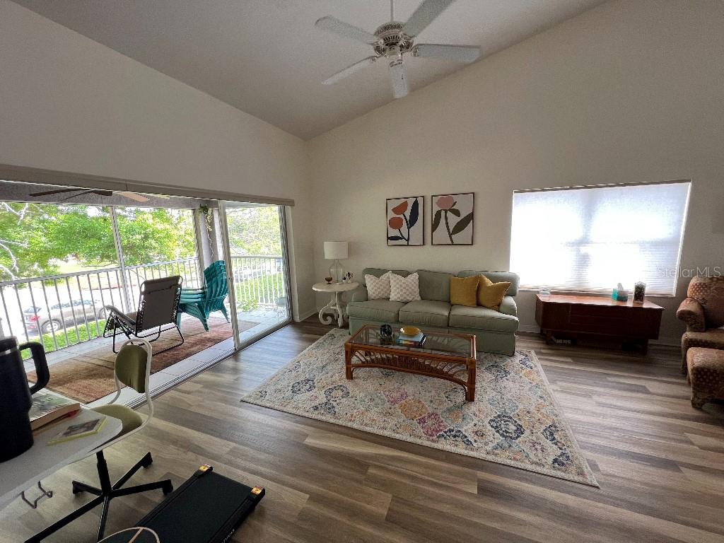 9485 HAMLIN BLVD #8, SEMINOLE, FL, 33776