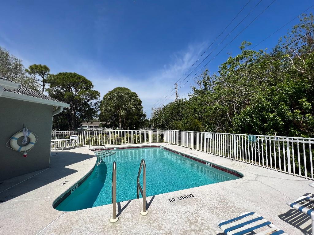 9485 HAMLIN BLVD #8, SEMINOLE, FL, 33776