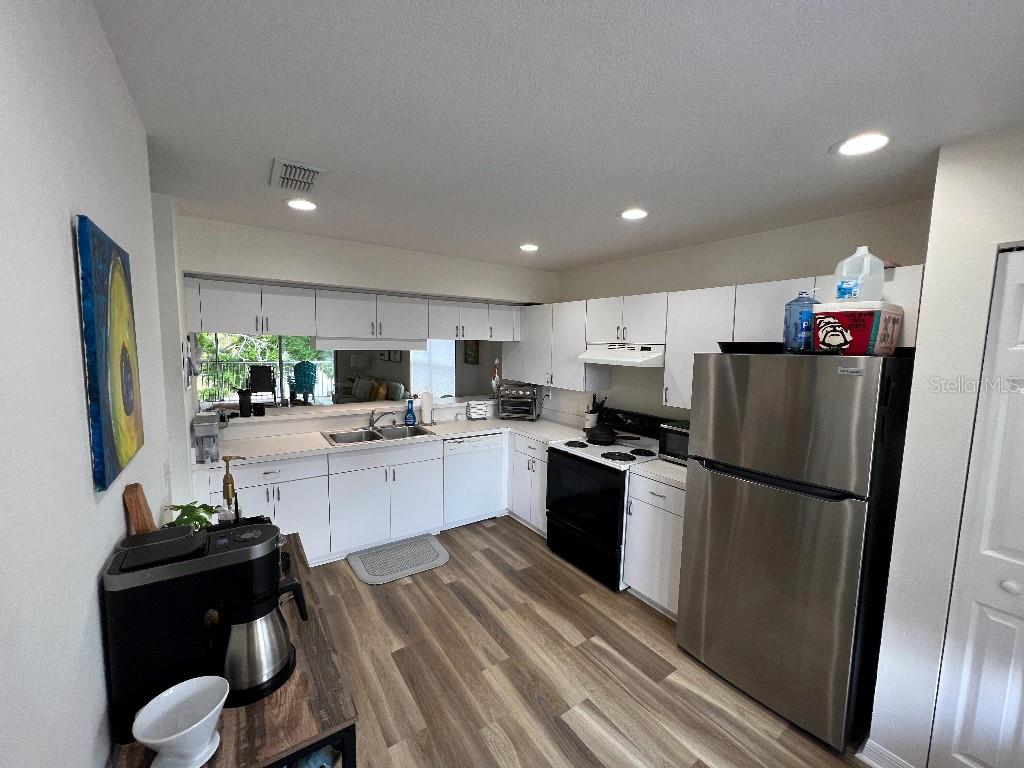 9485 HAMLIN BLVD #8, SEMINOLE, FL, 33776