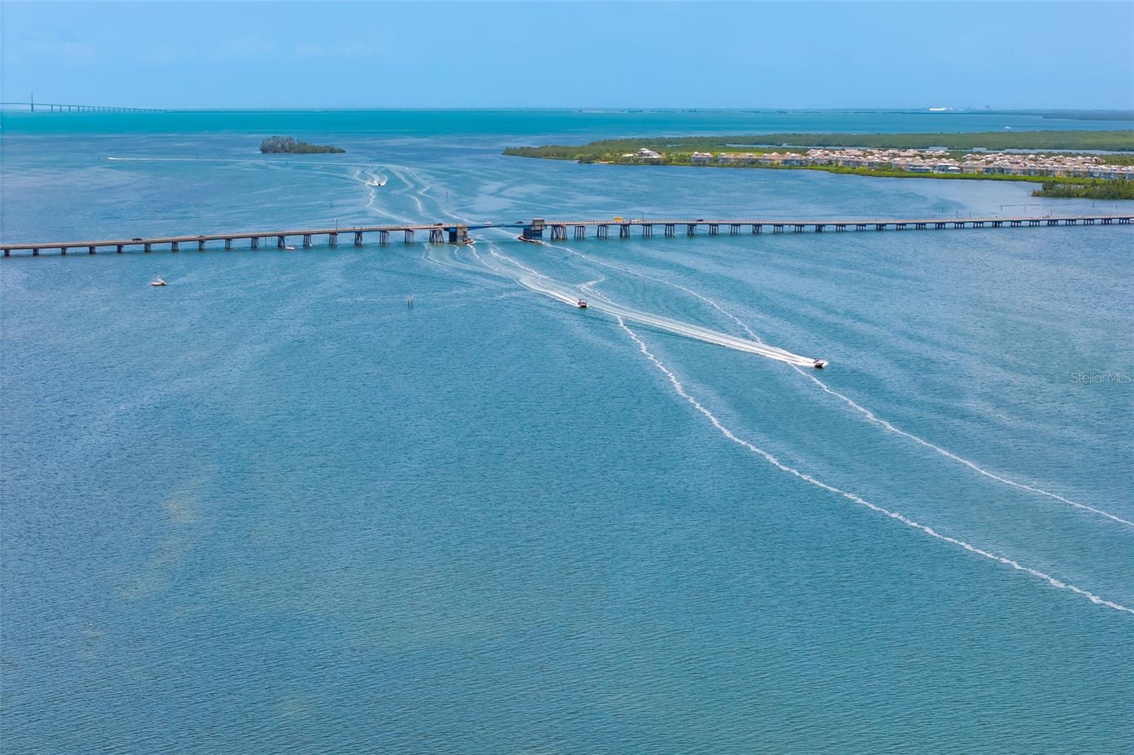 546 SPANISH DR S #122, LONGBOAT KEY, FL, 34228