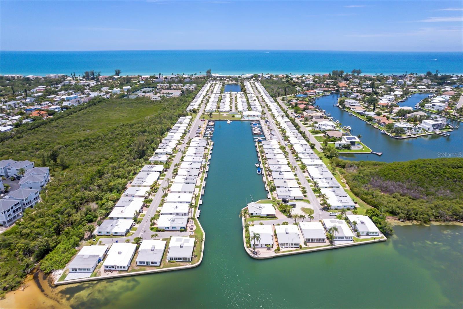 546 SPANISH DR S #122, LONGBOAT KEY, FL, 34228