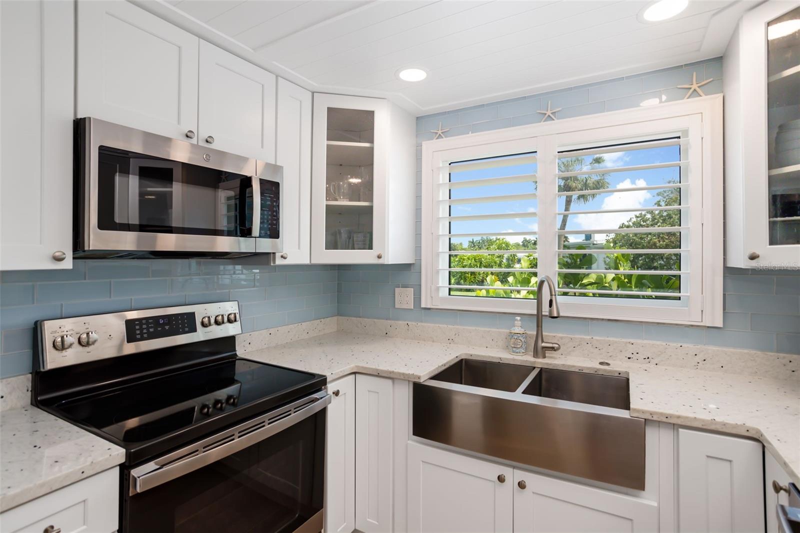 546 SPANISH DR S #122, LONGBOAT KEY, FL, 34228