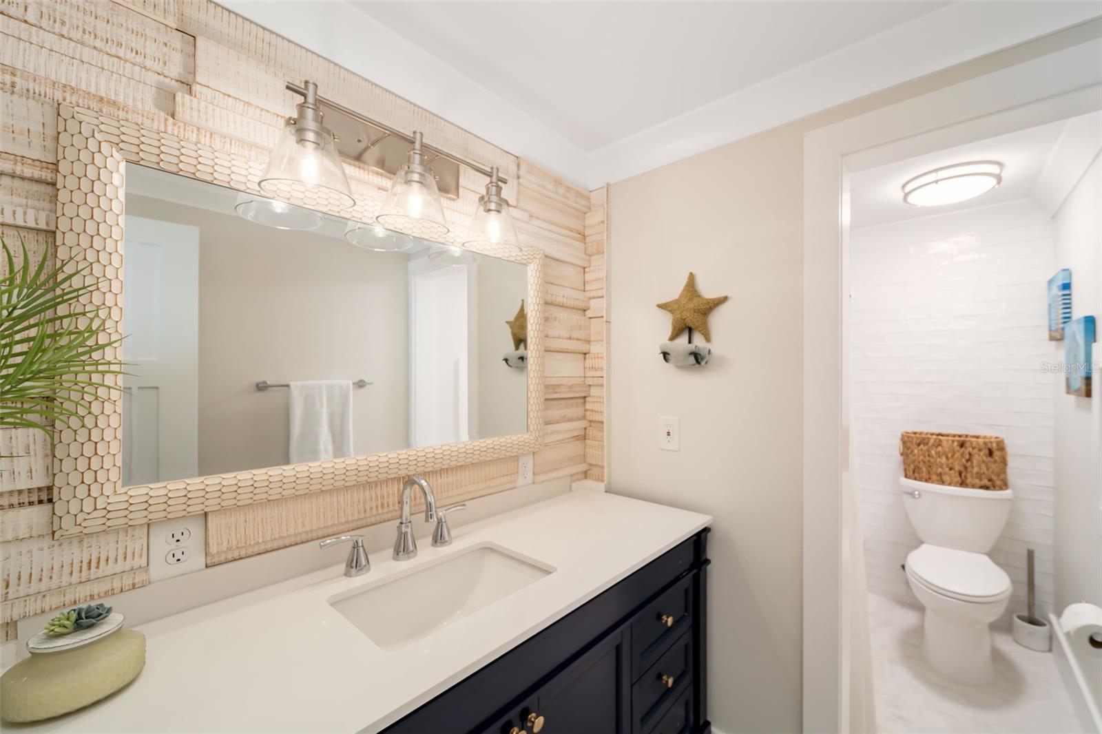 546 SPANISH DR S #122, LONGBOAT KEY, FL, 34228