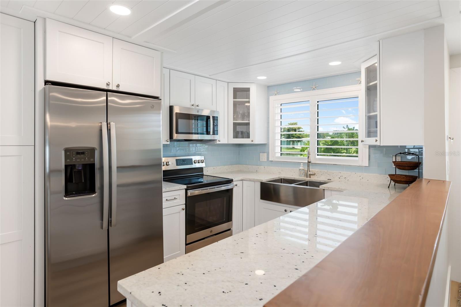 546 SPANISH DR S #122, LONGBOAT KEY, FL, 34228