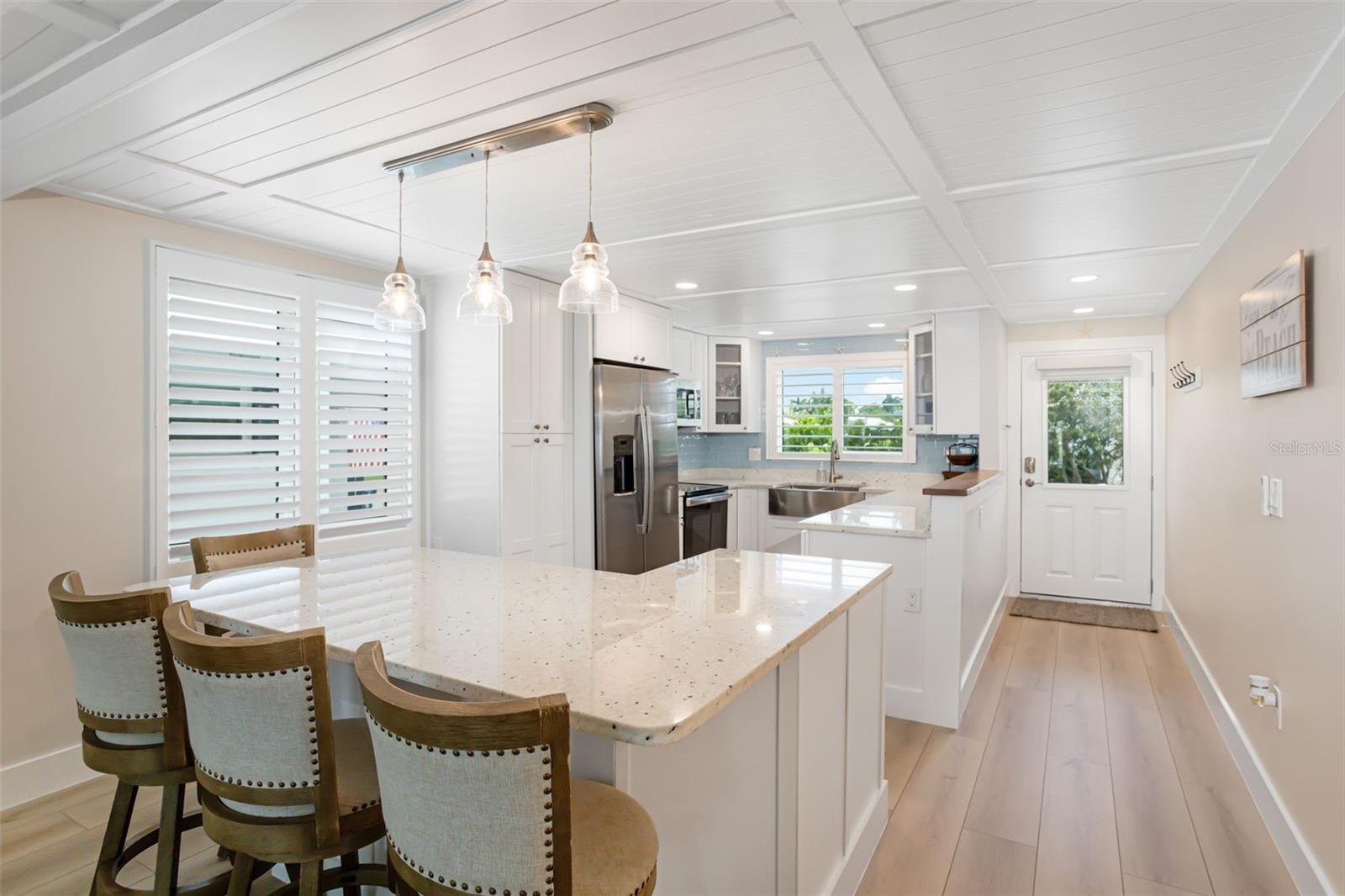 546 SPANISH DR S #122, LONGBOAT KEY, FL, 34228