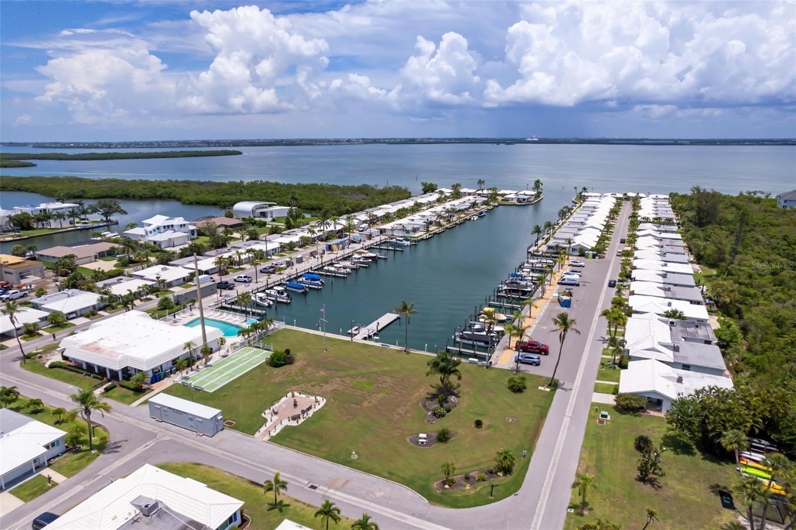 546 SPANISH DR S #122, LONGBOAT KEY, FL, 34228