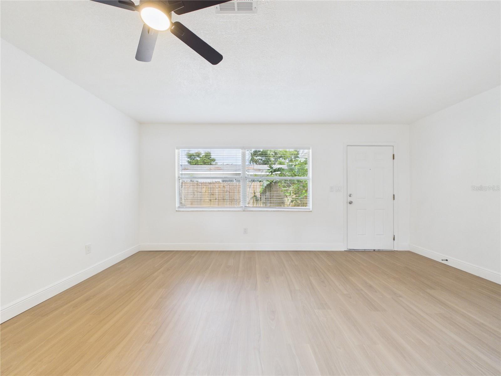 404 6TH AVE NW, LARGO, FL, 33770