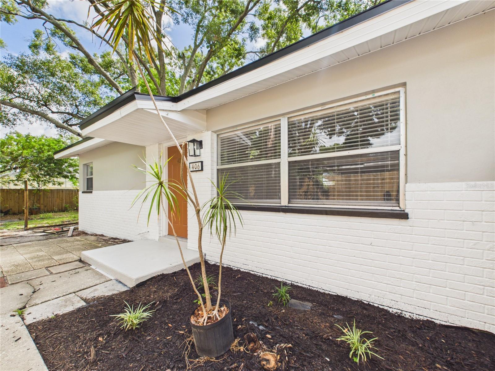 404 6TH AVE NW, LARGO, FL, 33770