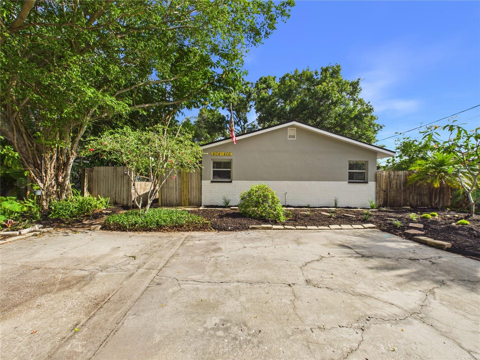 404 6TH AVE NW, LARGO, FL, 33770