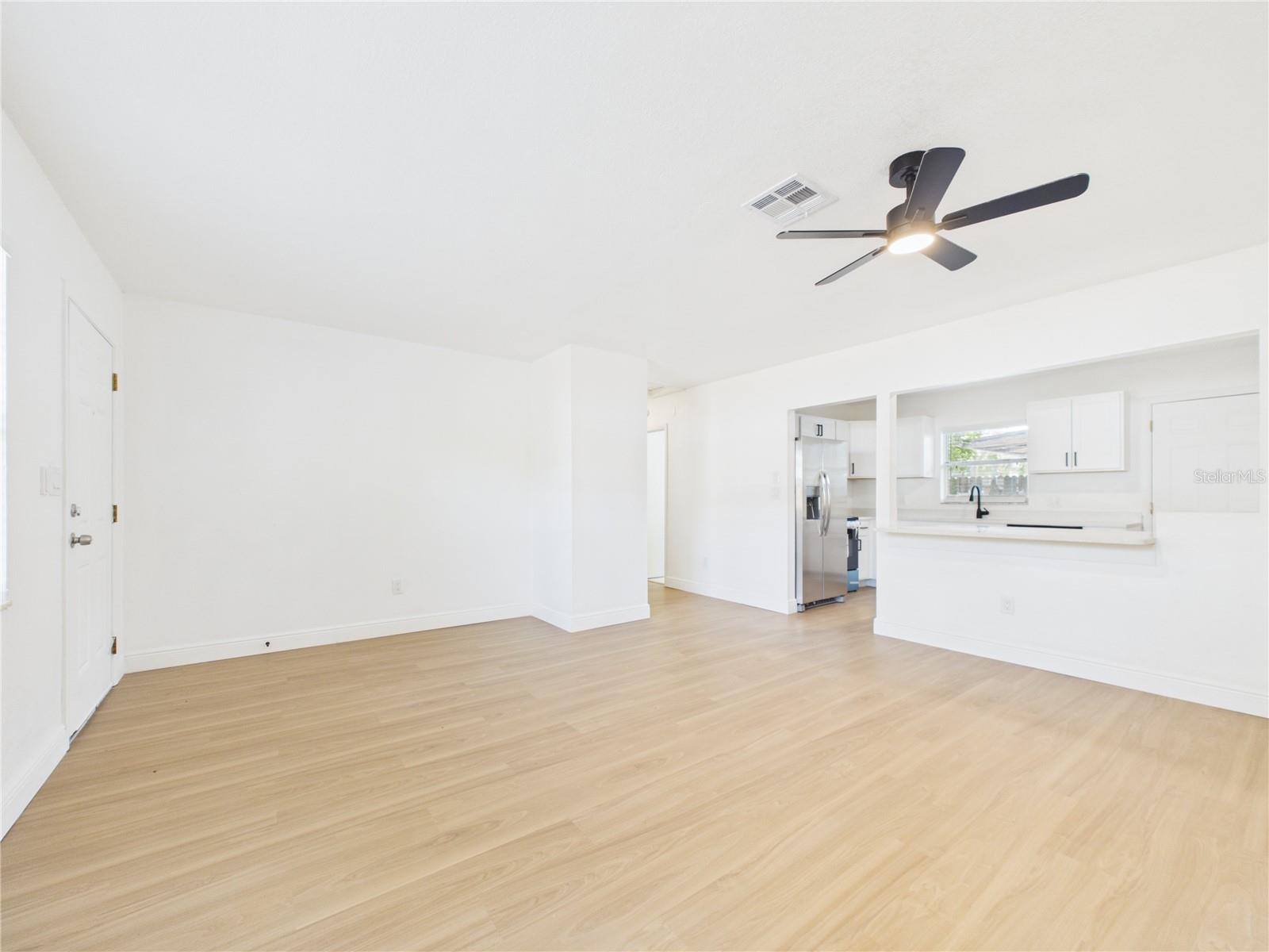 404 6TH AVE NW, LARGO, FL, 33770