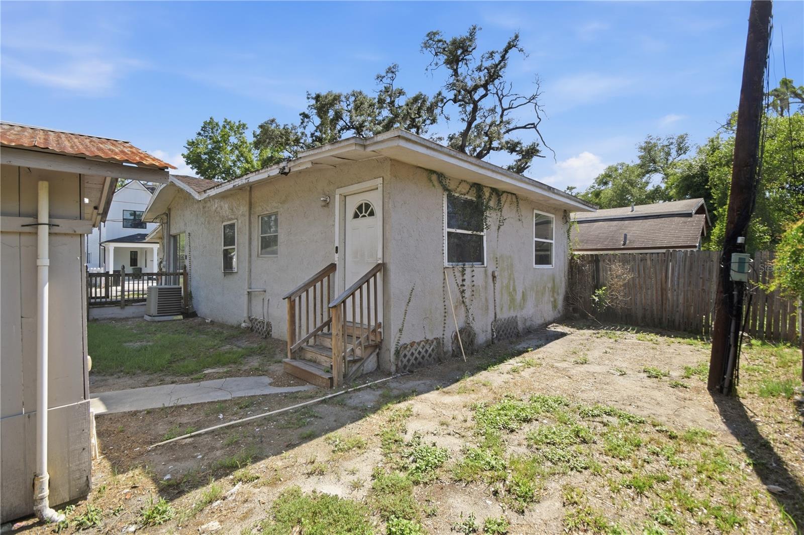 1406 E LOUISIANA AVE, TAMPA, FL, 33603