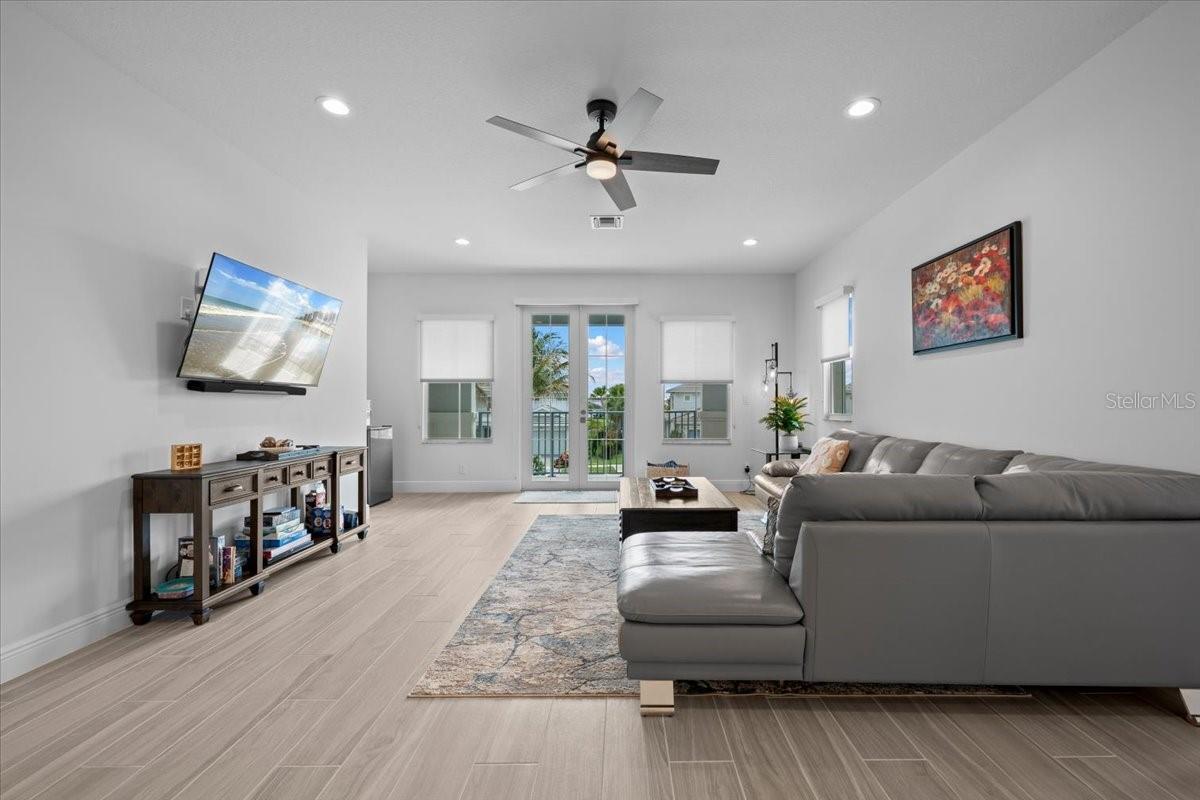 9236 CRESTVIEW CIR, PALM BEACH GARDENS, FL, 33412