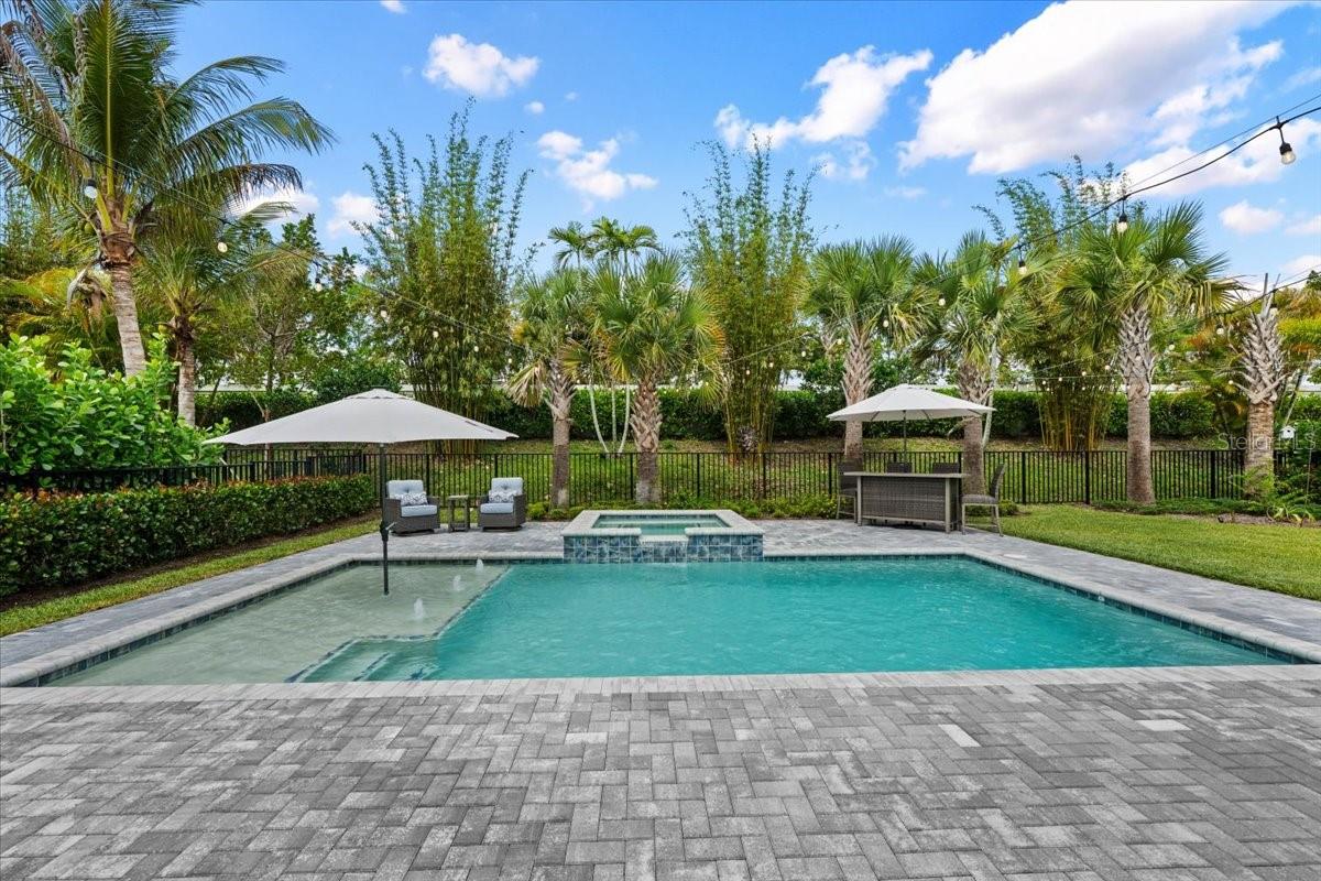 9236 CRESTVIEW CIR, PALM BEACH GARDENS, FL, 33412