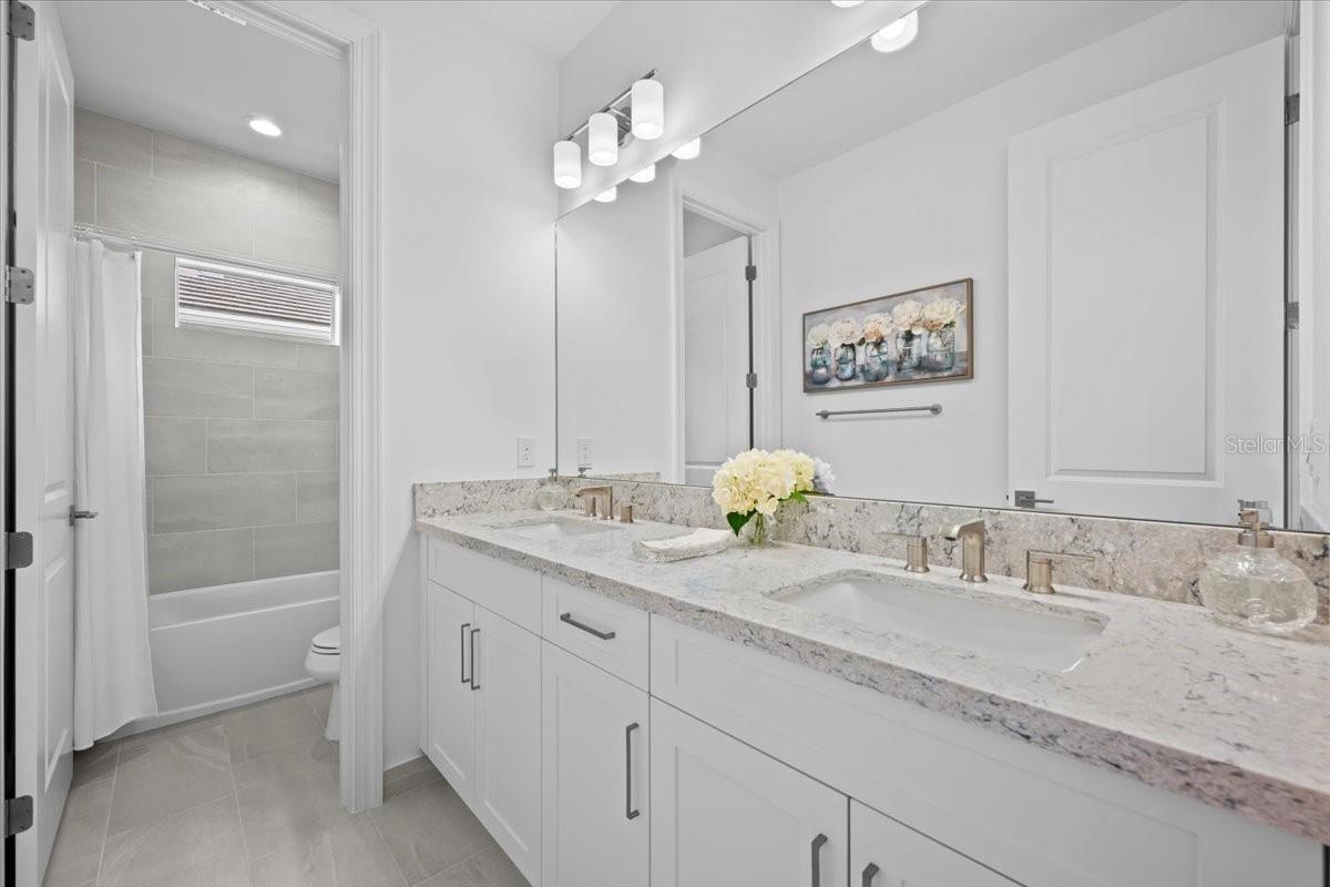9236 CRESTVIEW CIR, PALM BEACH GARDENS, FL, 33412