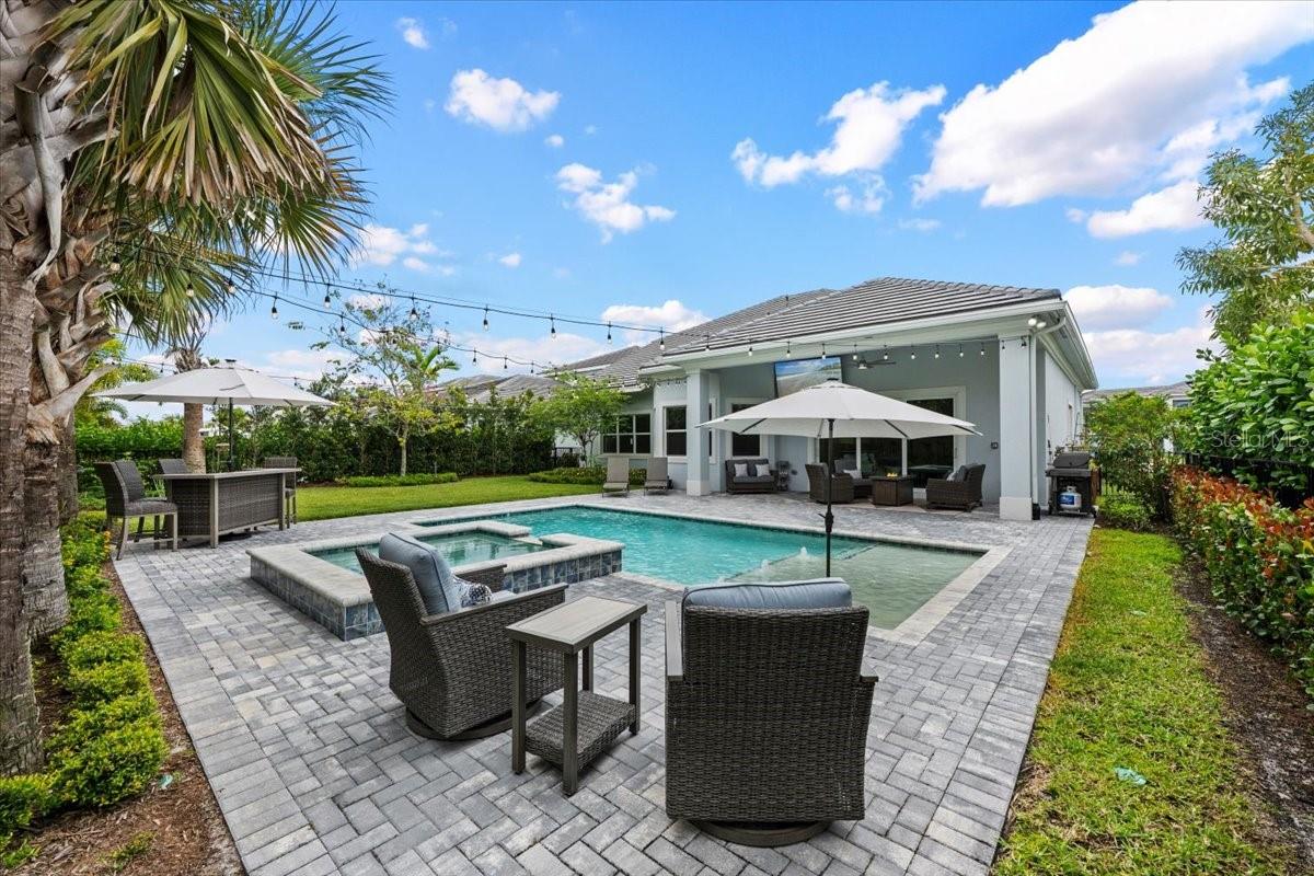 9236 CRESTVIEW CIR, PALM BEACH GARDENS, FL, 33412