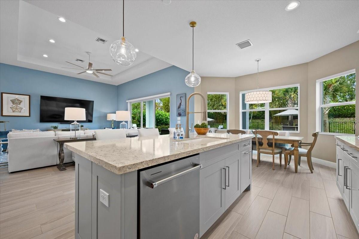 9236 CRESTVIEW CIR, PALM BEACH GARDENS, FL, 33412