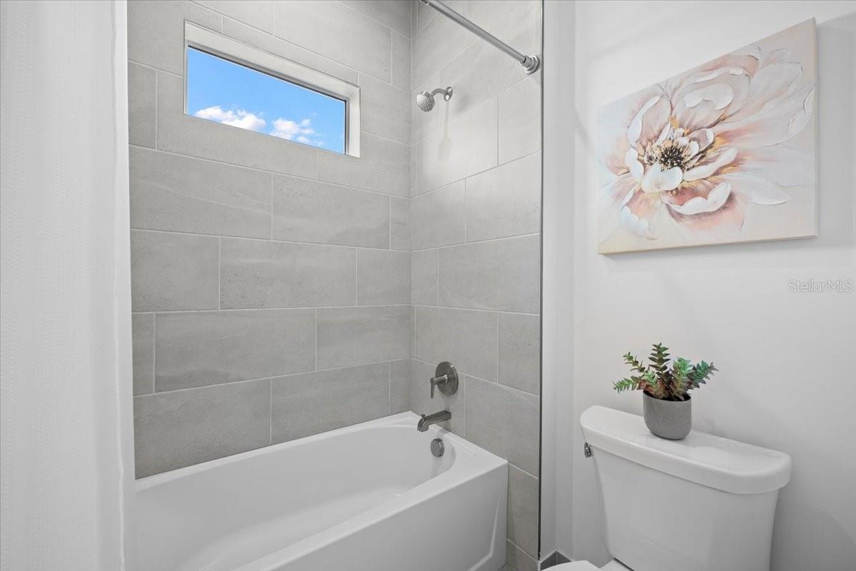 9236 CRESTVIEW CIR, PALM BEACH GARDENS, FL, 33412