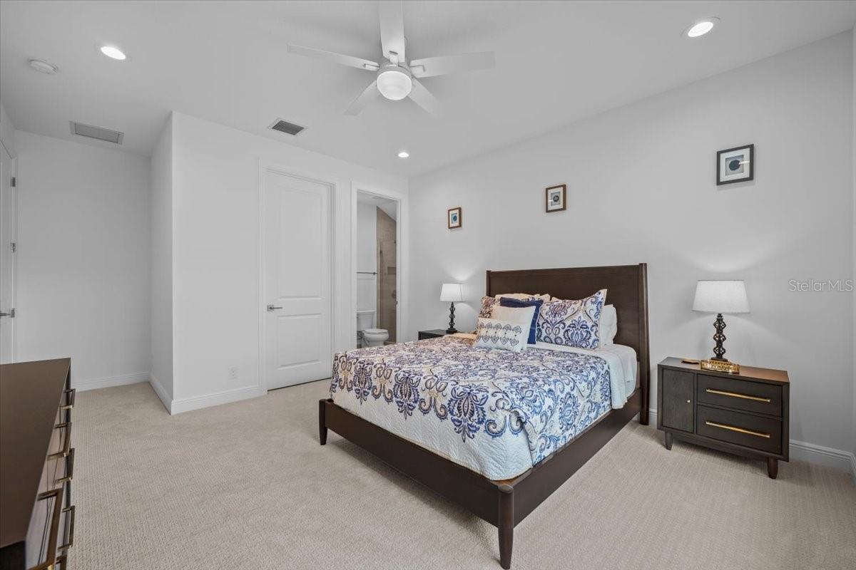 9236 CRESTVIEW CIR, PALM BEACH GARDENS, FL, 33412