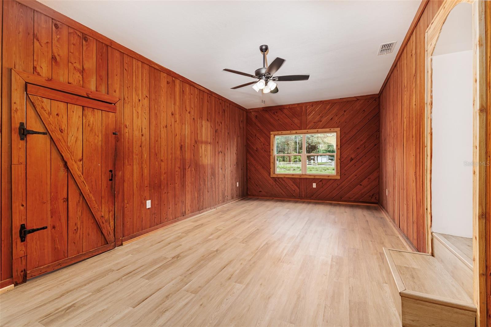 1201 N GALLOWAY RD, LAKELAND, FL, 33810