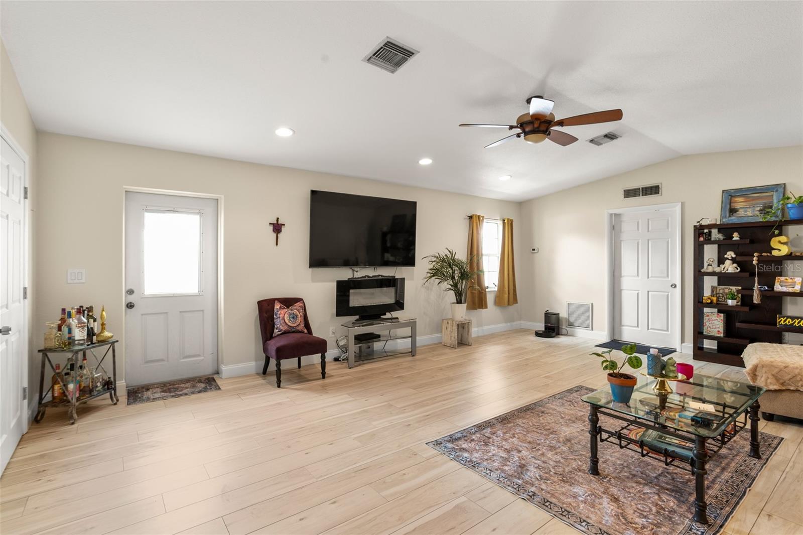 8915 59TH WAY N, PINELLAS PARK, FL, 33782