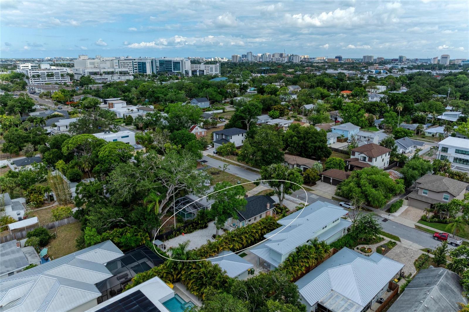 2250 HILLVIEW ST, SARASOTA, FL, 34239