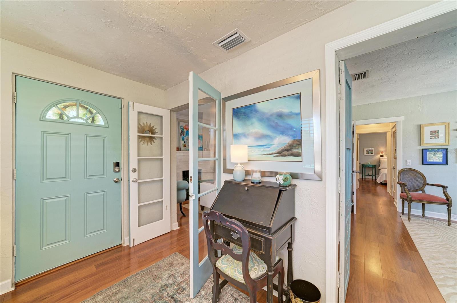 2250 HILLVIEW ST, SARASOTA, FL, 34239