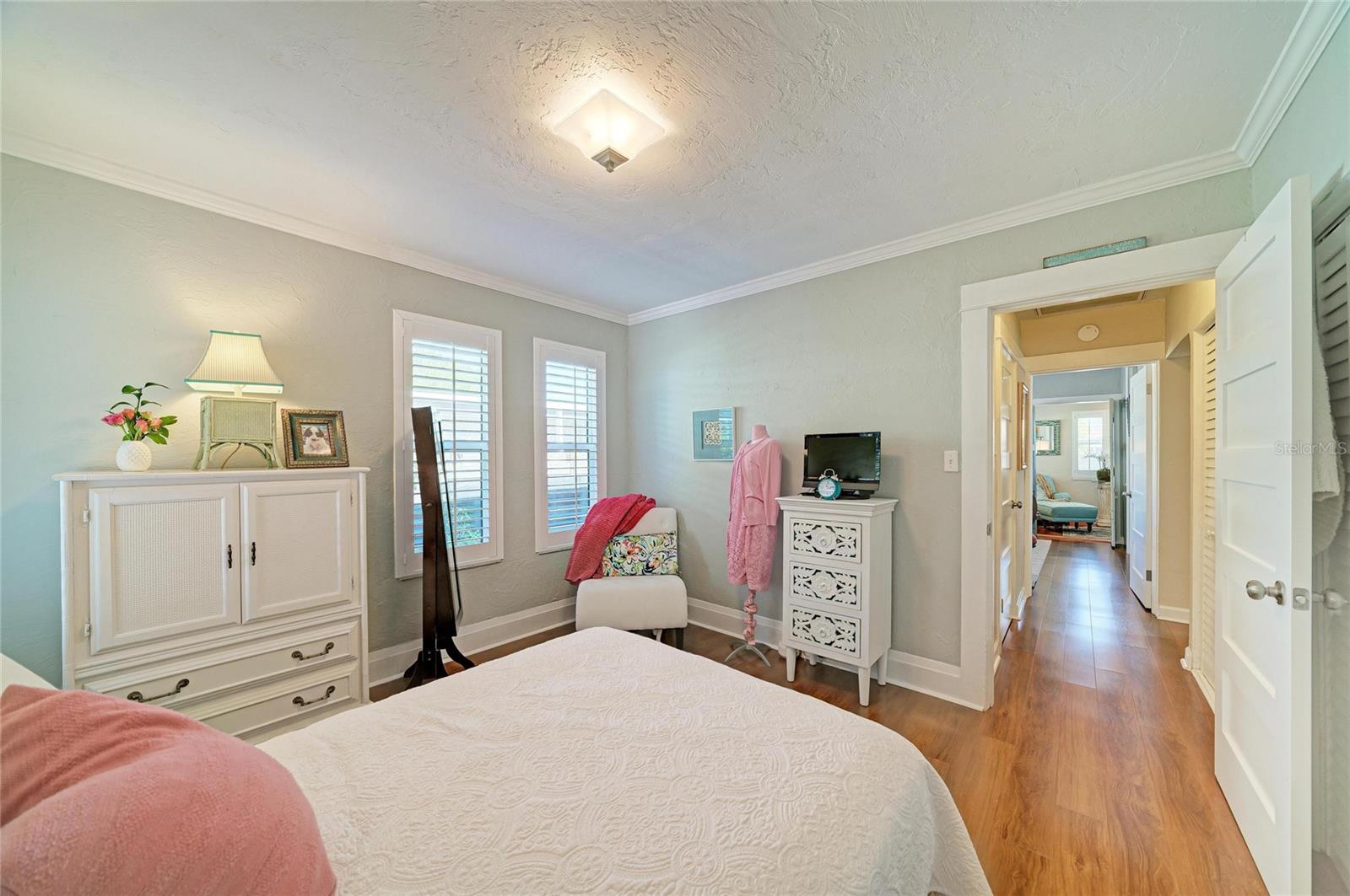 2250 HILLVIEW ST, SARASOTA, FL, 34239