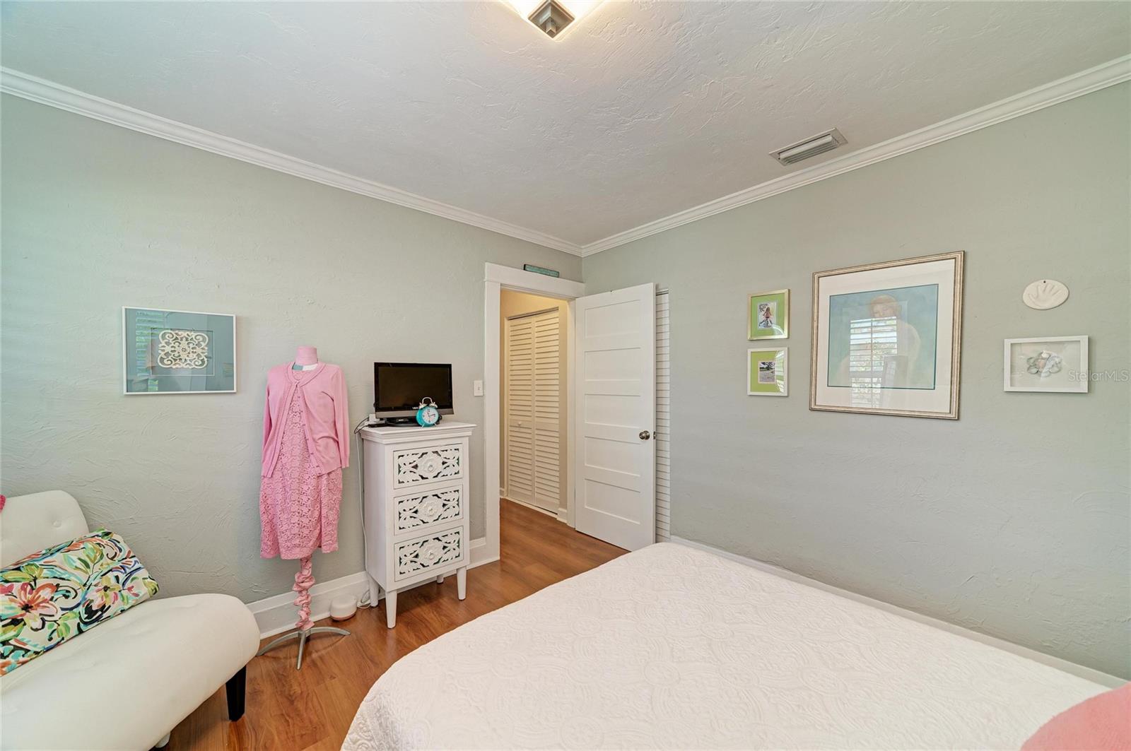 2250 HILLVIEW ST, SARASOTA, FL, 34239