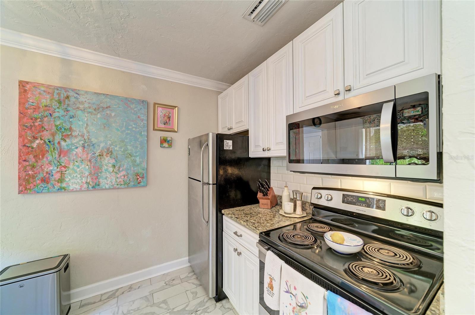 2250 HILLVIEW ST, SARASOTA, FL, 34239