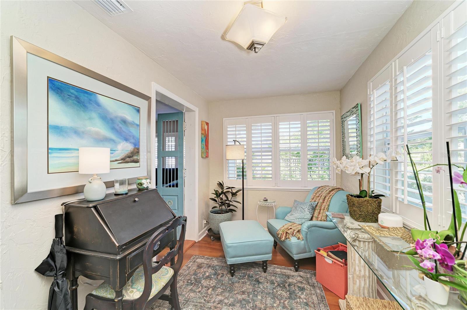 2250 HILLVIEW ST, SARASOTA, FL, 34239