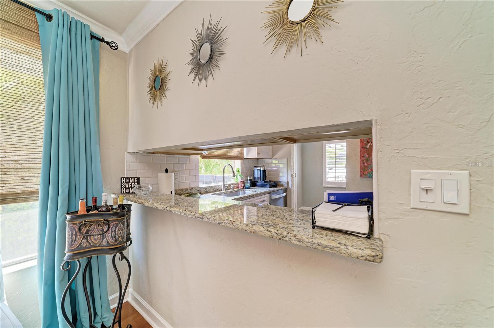 2250 HILLVIEW ST, SARASOTA, FL, 34239