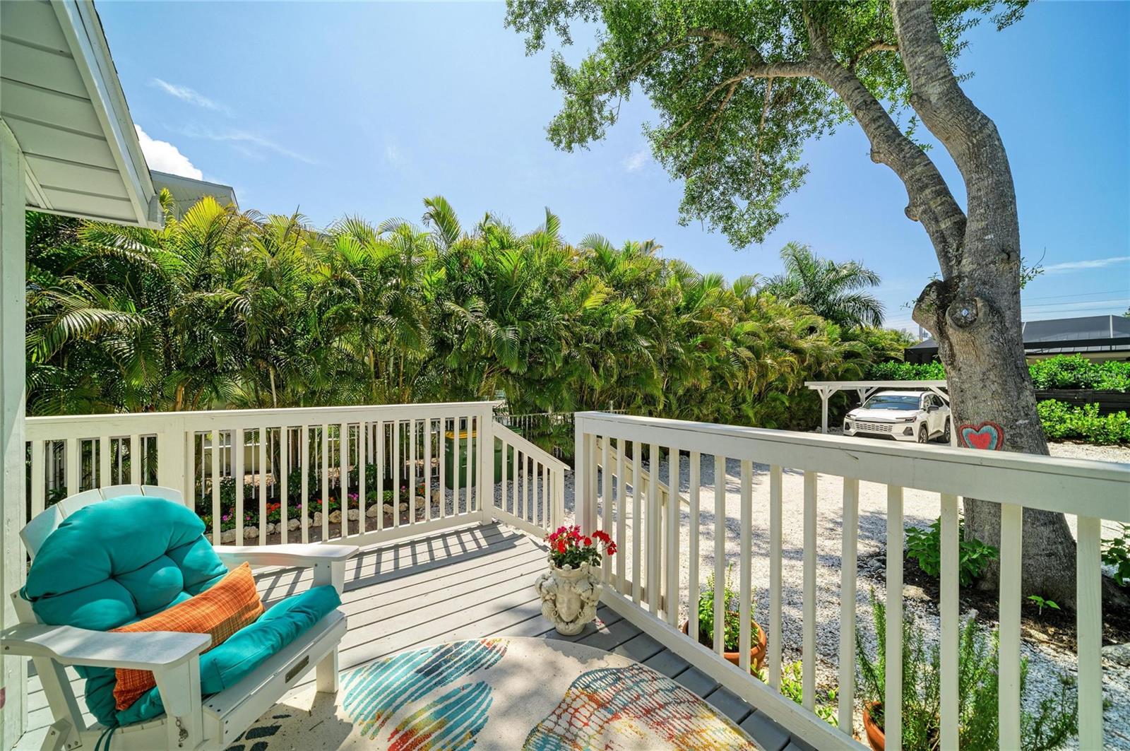 2250 HILLVIEW ST, SARASOTA, FL, 34239