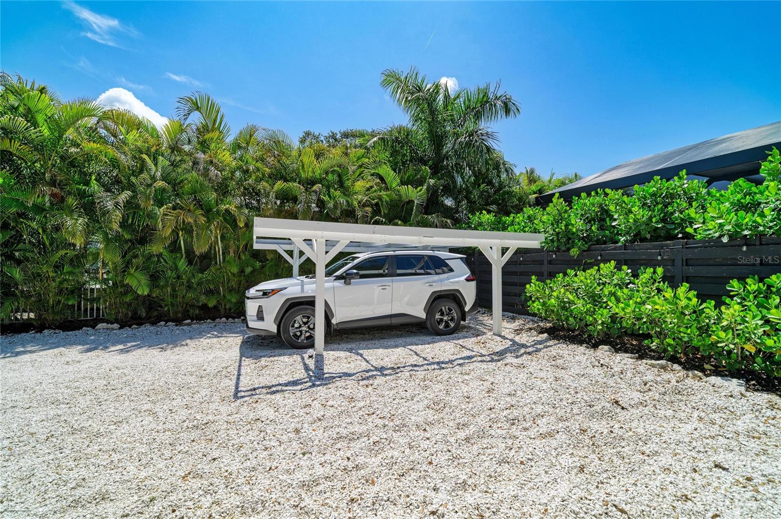 2250 HILLVIEW ST, SARASOTA, FL, 34239