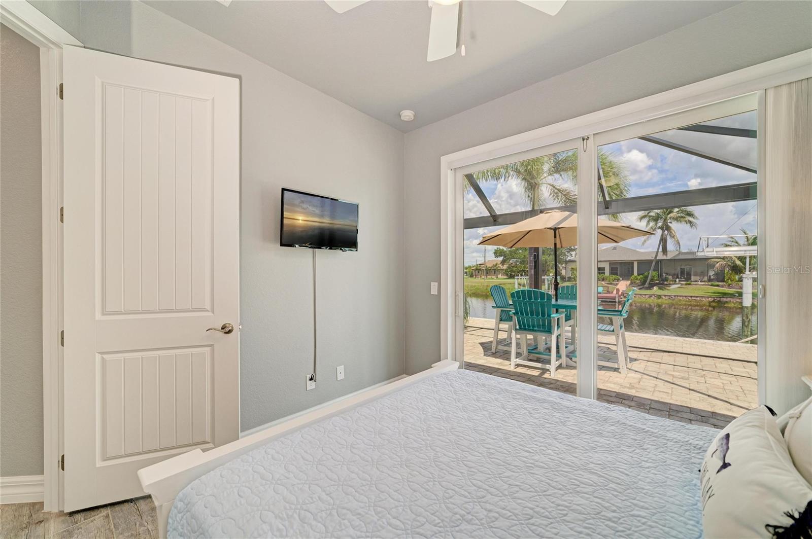 15704 LAKELAND CIR, PORT CHARLOTTE, FL, 33981