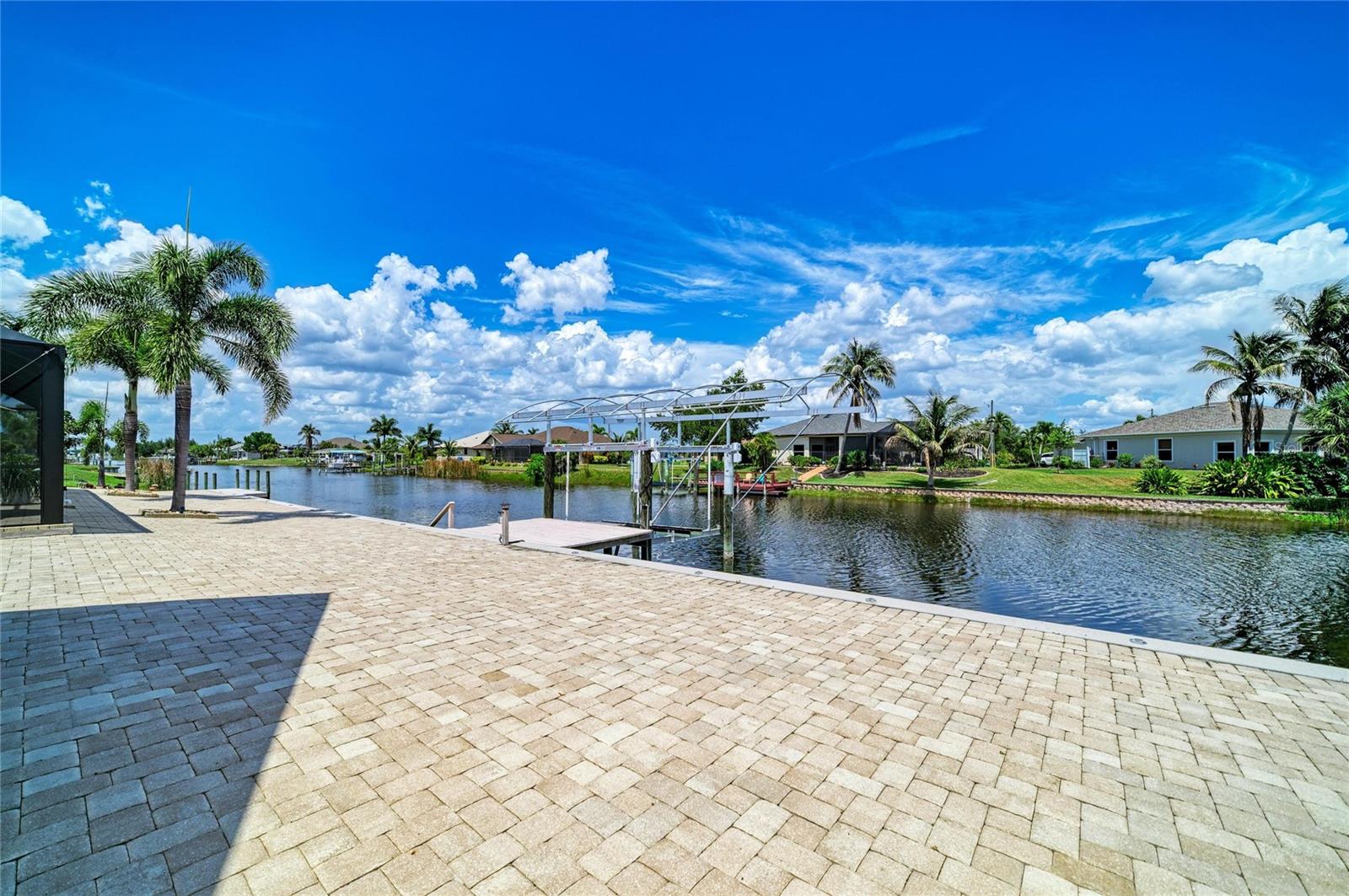 15704 LAKELAND CIR, PORT CHARLOTTE, FL, 33981