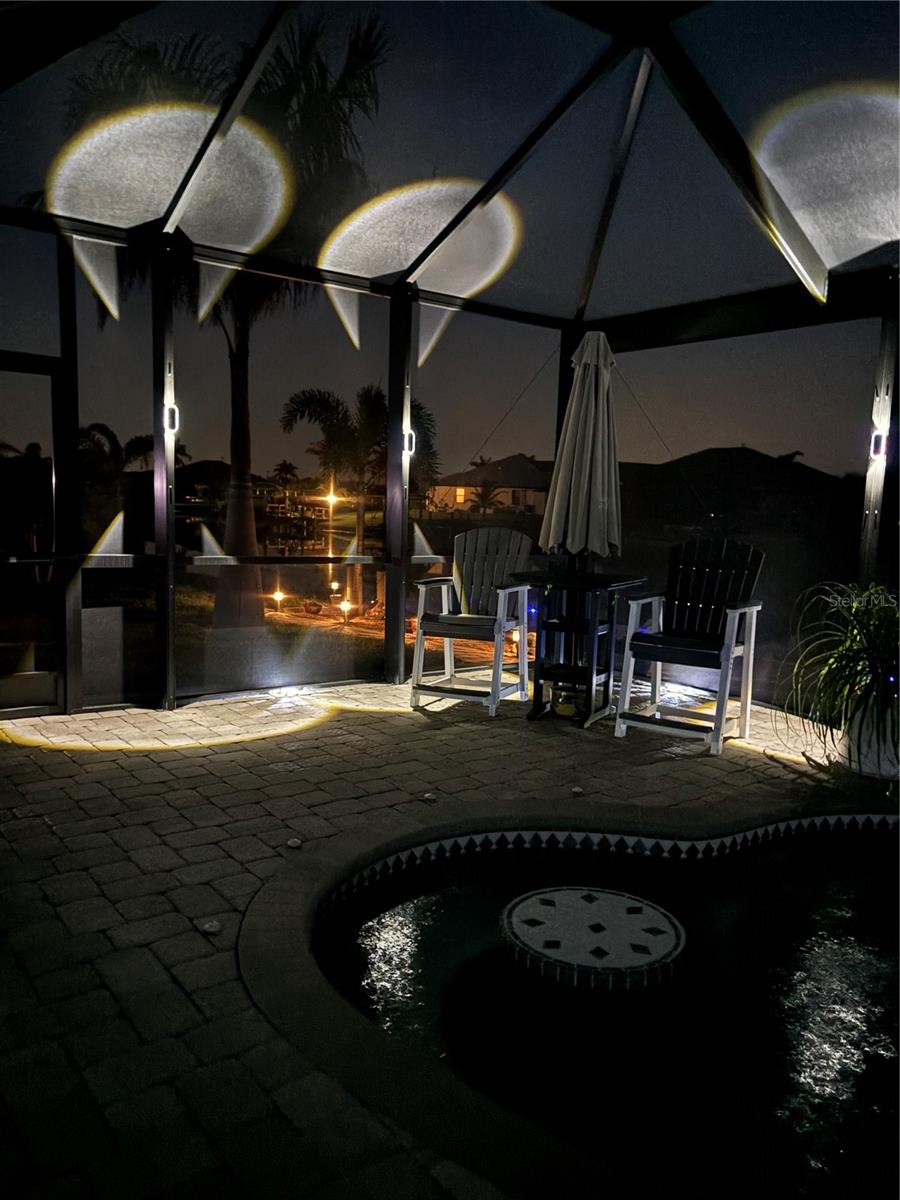 15704 LAKELAND CIR, PORT CHARLOTTE, FL, 33981
