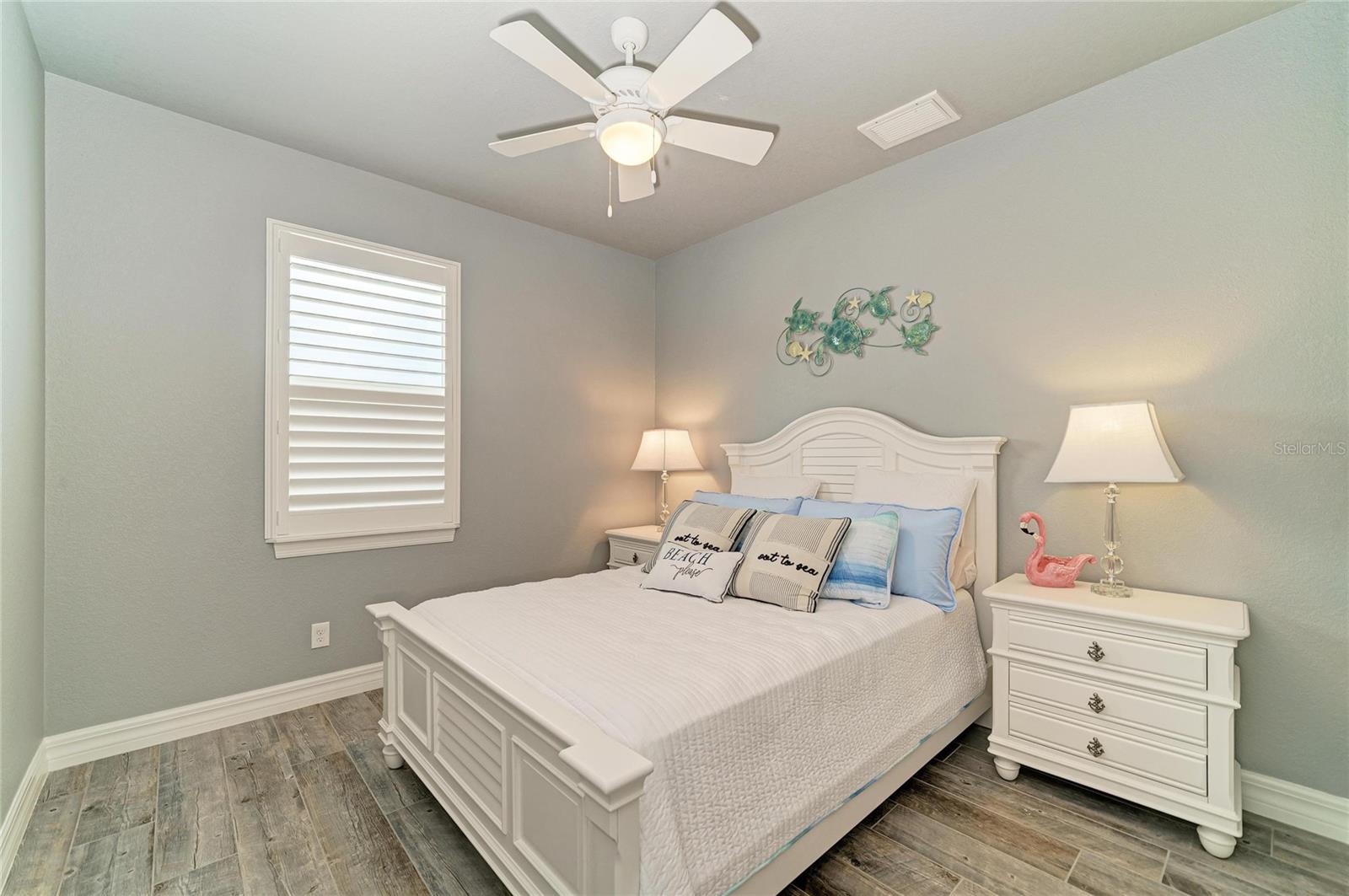 15704 LAKELAND CIR, PORT CHARLOTTE, FL, 33981