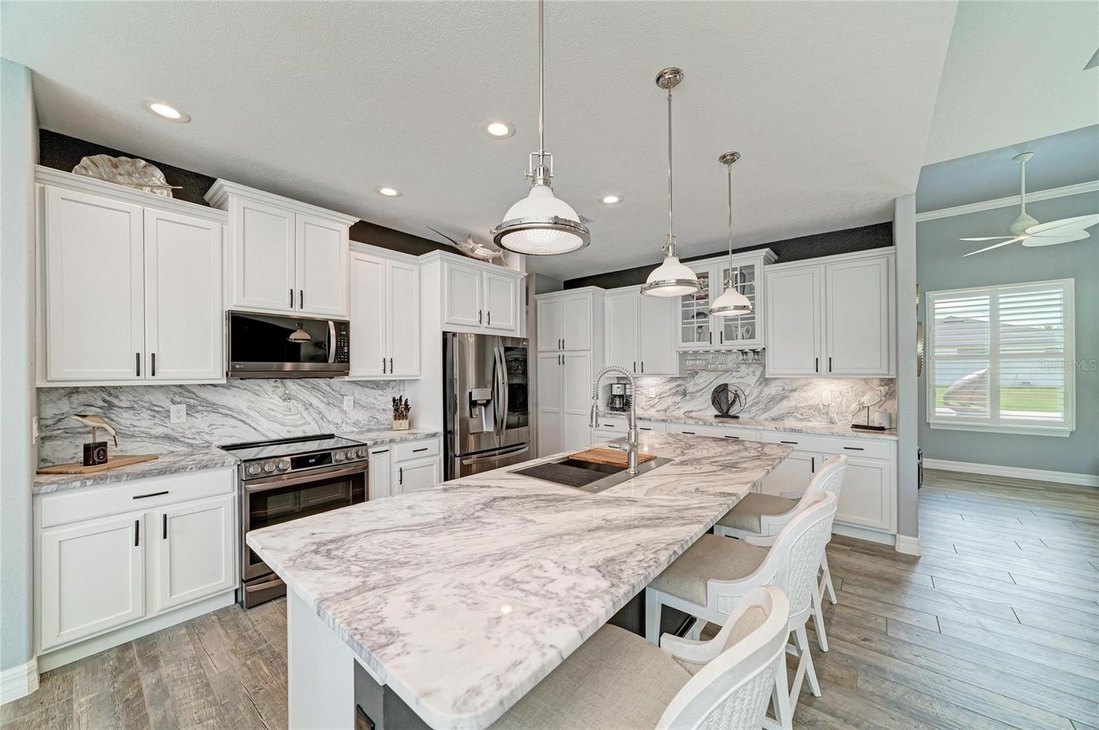 15704 LAKELAND CIR, PORT CHARLOTTE, FL, 33981